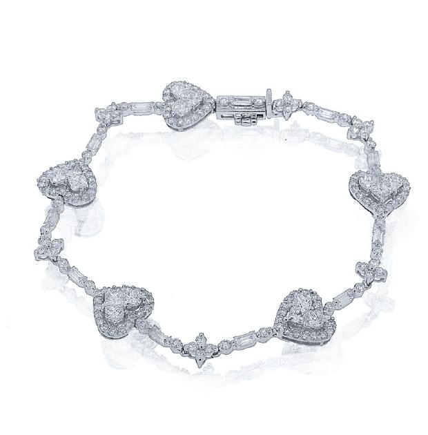 3.90 Ctw 18k White Gold Diamond Fancy Heart Bracelet