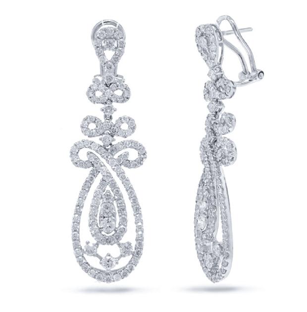 3.91 Ctw 18k White Gold Diamond Earring