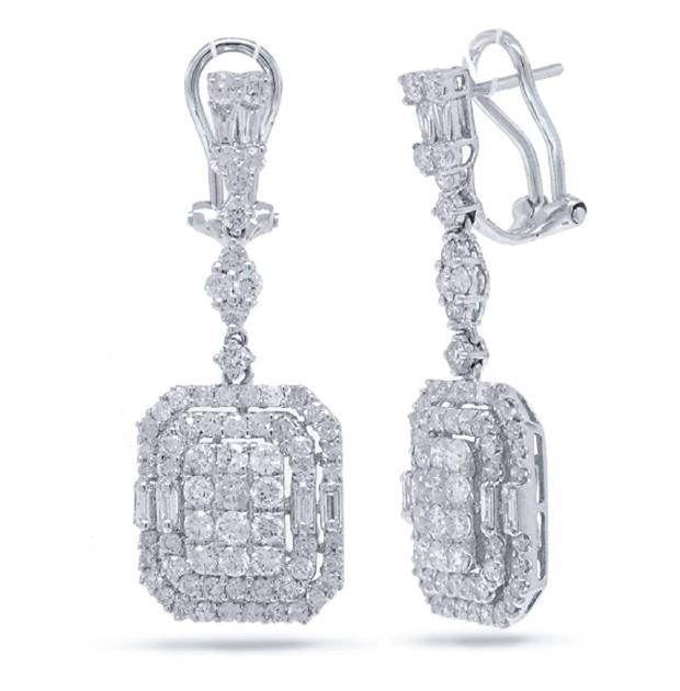 2.84 Ctw 18k White Gold Diamond Earring