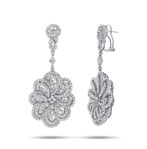 8.24 Ctw 18k White Gold Diamond Earring