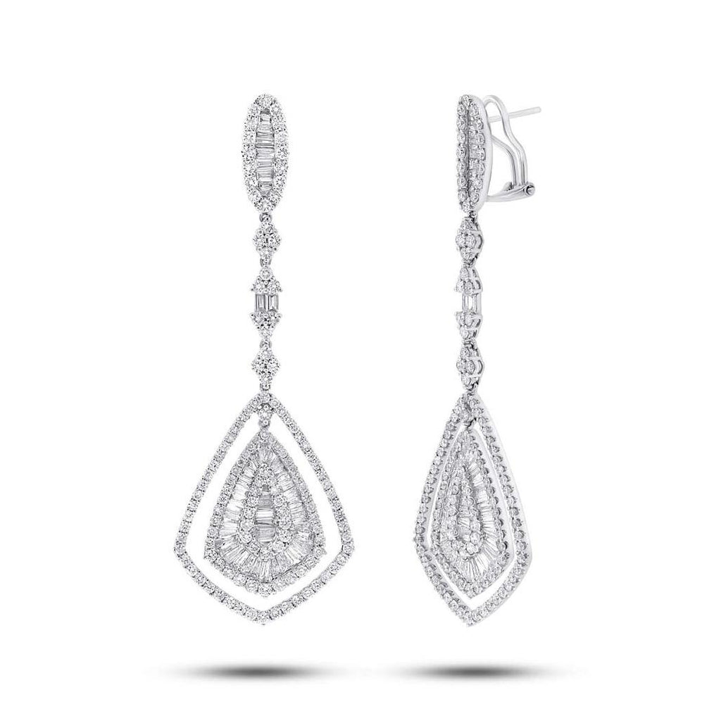 7.66 Ctw 18k White Gold Diamond Earring