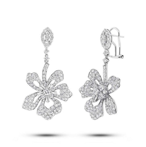 4.57 Ctw 18k White Gold Diamond Flower Earring