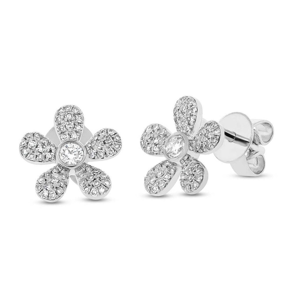 0.30 Ctw 14k White Gold Diamond Flower Stud Earring