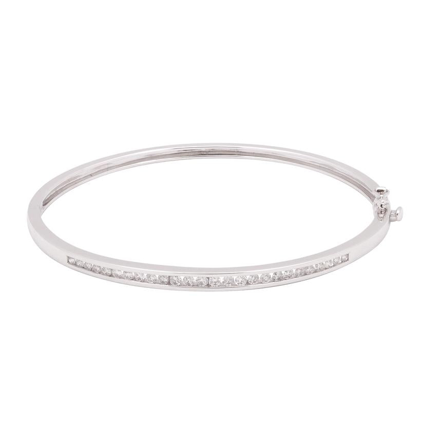 0.74 Ctw Diamond 14k White Gold Round Shape Womens Diamond Bangle Bracelet