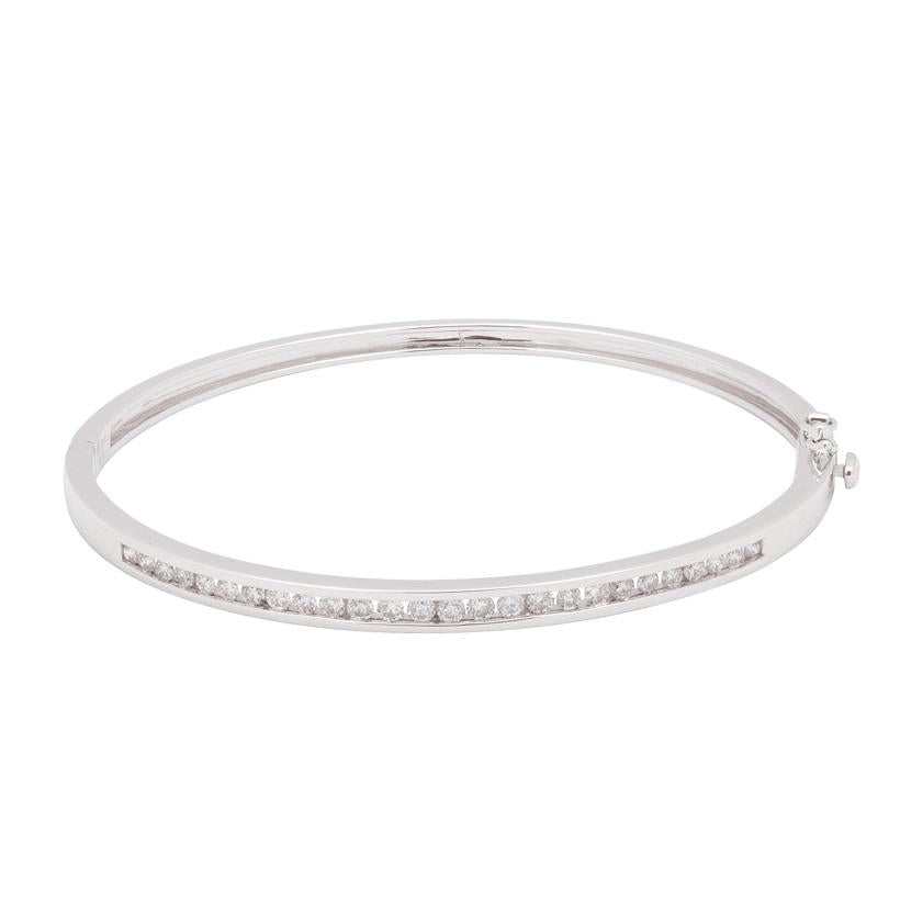 0.98 Ctw Diamond 14k White Gold Round Shape Womens Diamond Bangle Bracelet