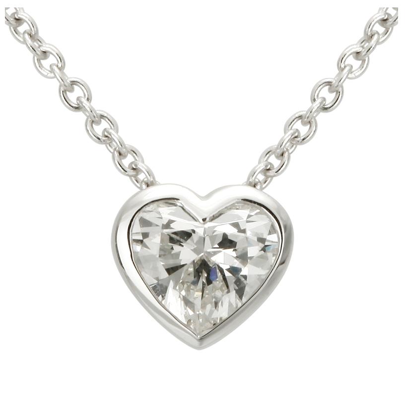 0.32 Ctw Diamond 14k White Gold Heart Shape Womens Diamond Necklace