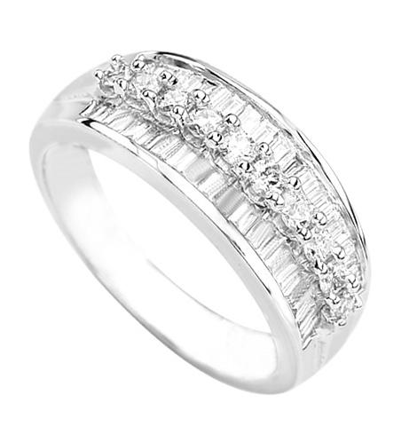 0.81 Ctw Diamond 14k White Gold Tap Baguette Shape Womens Wedding Band Ring